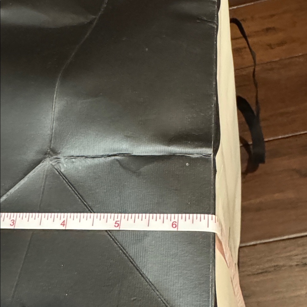 Authentic Gucci Large Shopping Bag - Picture 6 of 7